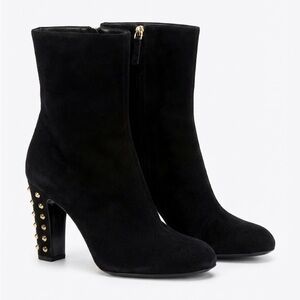 GUCCI
Black Suede Studded Heel Jacquelyne Ankle Boots Size 41/11